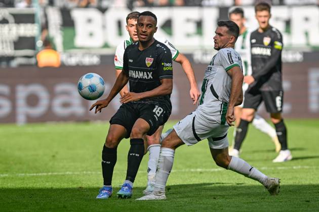 v li in duel Joe Scally Moenchengladbach 29 Jamie Leweling Stuttgart 18 Kevin Stöger Stoeger Moenchengladbach 7 14 09 2024 Football Borussia Mönchengladbach vs VfB Stuttgart, Borussia Park, Moenchengladbach, DFB DFL REGULATIONS PROHIBIT ANY USE OF PHOTOGRAPHS AS IMAGE SEQUENCES AND OR QUASI VIDEO NRW Germany Copyright: xpepphotox xHorstxMauelshagenx pep00321, pep_20240914_hm