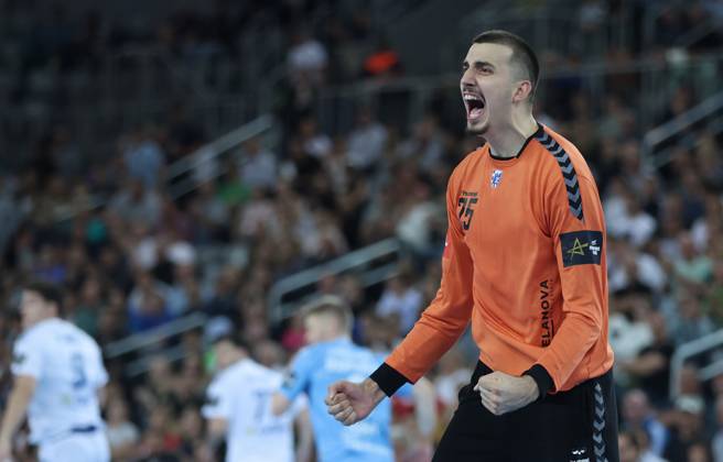 HC Zagreb v Aalborg Handbold - EHF Champions League ZAGREB, CROATIA - SEPTEMBER 18: HC Zagreb Golakeeper Matej Mandic reacts during EHF Champions League Group Phase match between HC Zagreb and Aalborg Handbold at Arena Zagreb on September 18, 2024 in Zagreb, Croatia.  SanjinxStrukic PIXSELL
