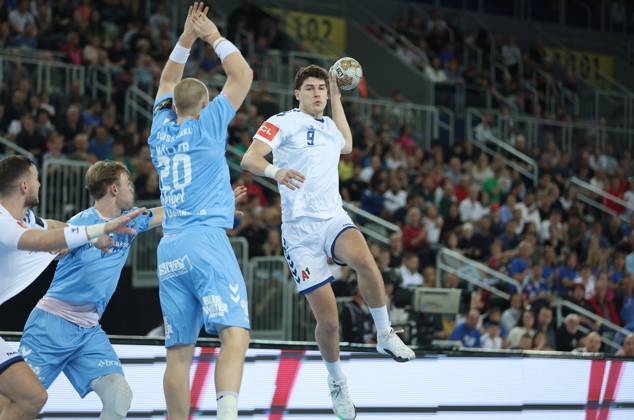 HC Zagreb v Aalborg Handbold - EHF Champions League ZAGREB, CROATIA - SEPTEMBER 18: Luka Lovre Klarica of HC Zagreb in action during EHF Champions League Group Phase match between HC Zagreb and Aalborg Handbold at Arena Zagreb on September 18, 2024 in Zagreb, Croatia.  SanjinxStrukic PIXSELL