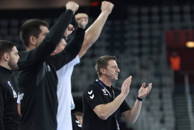 HC Zagreb v Aalborg Handbold - EHF Champions League ZAGREB, CROATIA - SEPTEMBER 18: HC Zagreb Head Coach Andrija Nikolic during EHF Champions League Group Phase match between HC Zagreb and Aalborg Handbold at Arena Zagreb on September 18, 2024 in Zagreb, Croatia.  SanjinxStrukic PIXSELL