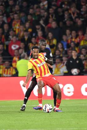 RC Lens v Olympique Lyonnais - Ligue 1 MCDonald s 2024 2025 36 Remy LABEAU LASCARY (rcl) - 19 Moussa Niakhate (ol) during the Ligue 1 MCDonald s match between Lens and Lyon at Stade Bollaert-Delelis on September 15, 2024 in Lens, France. Lens France  Copyright: xFEPx 776203932