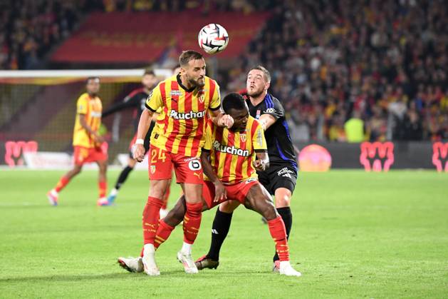 RC Lens v Olympique Lyonnais - Ligue 1 MCDonald s 2024 2025 24 Jonathan GRADIT (rcl) - 15 Hamzat Ojediran (rcl) - 07 Jordan VERETOUT (ol) during the Ligue 1 MCDonald s match between Lens and Lyon at Stade Bollaert-Delelis on September 15, 2024 in Lens, France. Lens France  Copyright: xFEPx 776203932