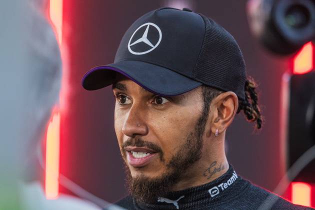 Marina Bay Street Circuit, Singapore, Singapore. 21.September.2024; Lewis Hamilton of Great Britain and Mercedes-AMG PETRONAS F1 Team during Formula One Singapore Grand Prix (267349572)