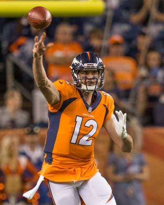 NFL, American Football Herren, USA 2018: Bears vs Broncos Aug 18 August 18, 2018: Denver Broncos quarterback Paxton Lynch (12) in passing formation during the third quarter of an NFL preseason matchup between the Chicago Bears and the Denver Broncos at Broncos Stadium at Mile High Denver CO, Scott D Stivason Cal Media Denver Colorado United States of America EDITORIAL USE ONLY Copyright: xx ZUMA-20180818_zaf_c04_775.jpg ScottxDxStivasonx csmphototwo419404