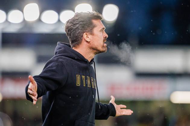 Thomas Stamm SG Dynamo Dresden, Head Coach aergert sich regt sich auf ist unzufrieden GER, SC Verl vs SG Dynamo Dresden, Football, 3 Liga, 7 Spieltag, Spielzeit 2024 2025, 25 09 2024 DFL Regulations prohibit any use of photographers as image sequences and or quasi video GER, SC Verl vs SG Dynamo Dresden, Football, 3 Liga, 7 Spieltag, Spielzeit 2024 2025, 25 09 2024 Verl Copyright: xEibner-Pressefotox xJanxRollingerx EP_JSK