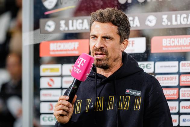 Thomas Stamm SG Dynamo Dresden, Head Coach in an interview with Magenta TV GER, SC Verl vs SG Dynamo Dresden, Football, 3 Liga, Matchday 7, Season 2024 2025, 25 09 2024 DFL Regulations prohibit any use of photographers as image sequences and or quasi video GER, SC Verl vs SG Dynamo Dresden, Football, 3 Liga, Matchday 7, Season 2024 2025, 25 09 2024 Verl Copyright: xEibner-Pressefotox xJanxRollingerx EP_JSK