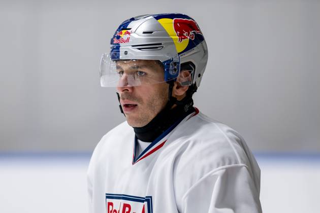 Yasin Ehliz EHC Red Bull Muenchen, 42 GER, EHC Red Bull Muenchen, ice hockey, training session before the Grand Opening of the SAP Garden, 26 09 2024 GER, EHC Red Bull Muenchen, ice hockey, training session before the Grand Opening of the SAP Garden, 26 09 2024 Muenchen Copyright: xEibner-Pressefoto FranzxFeinerx EP_HFR