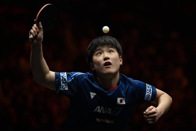 (241003) -- BEIJING, Oct. 3, 2024 -- Harimoto Tomokazu of Japan serves to Truls Moregard of Sweden during the men s singles round of 16 match at 2024 World Table tennis, Tischtennis (WTT) China Smash in Beijing, China, Oct. 3, 2024. ) (SP)CHINA-BEIJING-TABLE TENNIS-WTT-CHINA SMASH-MEN S SINGLES (CN) XiaoxYijiu