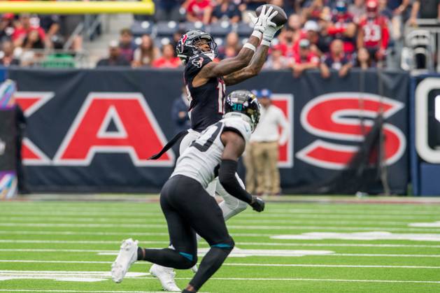 NFL, American Football Herren, USA 2024: Jaguars vs Texans SEP 29 September 29, 2024: Houston Texans wide receiver Nico Collins (12) makes a catch while being defended by Jacksonville Jaguars cornerback Montaric Brown (30) during a game between the Jacksonville Jaguars and the Houston Texans in Houston, TX. ..Trask Smith CSM (Credit Image: Â Trask Smith Cal Media) EDITORIAL USE ONLY Copyright: xx ZUMA-20240929_zma_c04_325.jpg TraskxSmithx csmphotothree300713