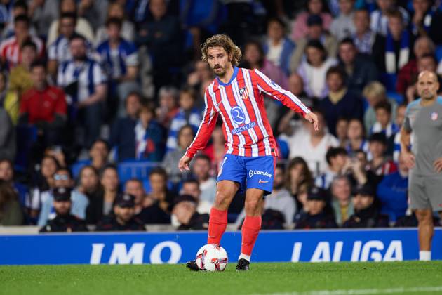 October 6, 2024, San Sebastian, Guipuzcoa, SPAIN: Antoine Griezmann of Atletico de Madrid in action during the LaLiga EA Sports match between Real Sociedad and Atletico de Madrid at Reale Arena on October 6, 2024, in San Sebastian, Spain. San Sebastian SPAIN - ZUMAa181 20241006_zaa_a181_307 Copyright: xRicardoxLarreinax