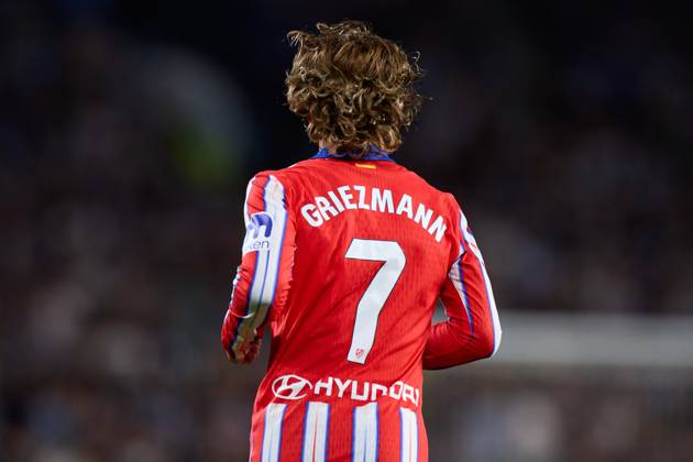October 6, 2024, San Sebastian, Guipuzcoa, SPAIN: Antoine Griezmann of Atletico de Madrid looks on during the LaLiga EA Sports match between Real Sociedad and Atletico de Madrid at Reale Arena on October 6, 2024, in San Sebastian, Spain. San Sebastian SPAIN - ZUMAa181 20241006_zaa_a181_327 Copyright: xRicardoxLarreinax