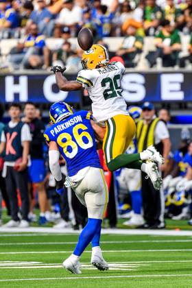 NFL, American Football Herren, USA 2024: Packers vs Rams OCT 06 October 6, 2024 Inglewood, CA.Green Bay Packers safety Xavier McKinney (29) breaks up the pass intended for Los Angeles Rams tight end Colby Parkinson (86) in action in the third quarter during the NFL football game. Green Bay Packers vs. Los Angeles Rams.Mandatory Photo Credit: Louis Lopez Cal Media (Credit Image: Â Louis Lopez Cal Sport Media) Inglewood California United States of America EDITORIAL USE ONLY Copyright: xx ZUMA-20241006_zma_c04_108.jpg LouisxLopezx csmphotothree303393