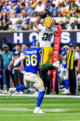 NFL, American Football Herren, USA 2024: Packers vs Rams OCT 06 October 6, 2024 Inglewood, CA.Green Bay Packers safety Xavier McKinney (29) breaks up the pass intended for Los Angeles Rams tight end Colby Parkinson (86) in action in the third quarter during the NFL football game. Green Bay Packers vs. Los Angeles Rams.Mandatory Photo Credit: Louis Lopez Cal Media (Credit Image: Â Louis Lopez Cal Sport Media) Inglewood California United States of America EDITORIAL USE ONLY Copyright: xx ZUMA-20241006_zma_c04_123.jpg LouisxLopezx csmphotothree303396