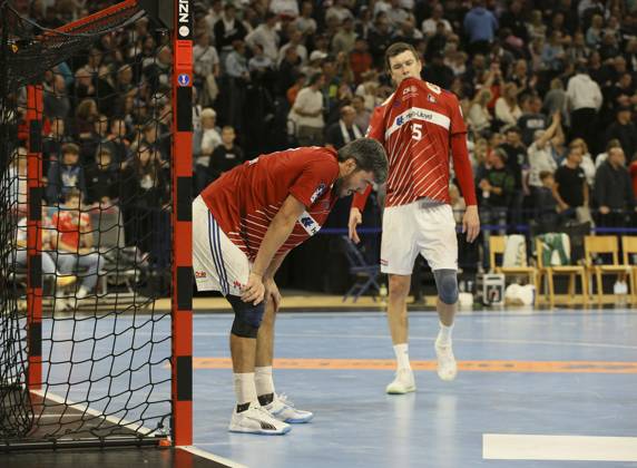 Photo Disappointment after the final whistle with the players from HSV , Jacob Arenth Lassen and right haba55 Handball Men on Thu 03 10 2024 DHB Pokal HSV Hamburg THW Kiel