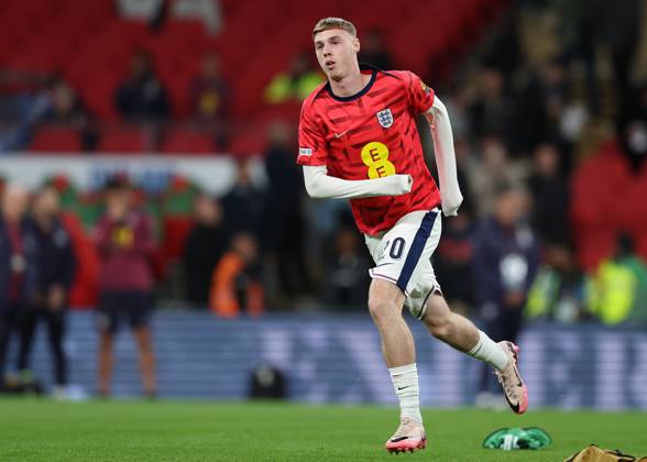 London, England, 10th October 2024. Cole Palmer of England during the warm up before the UEFA Nations League match at Wembley Stadium, London. Picture credit should read: Paul Terry Sportimage EDITORIAL USE ONLY. No use with unauthorised audio, video, data, fixture lists, club league logos or live services. Online in-match use limited to 120 images, no video emulation. No use in betting, games or single club league player publications. SPI-3369-0007