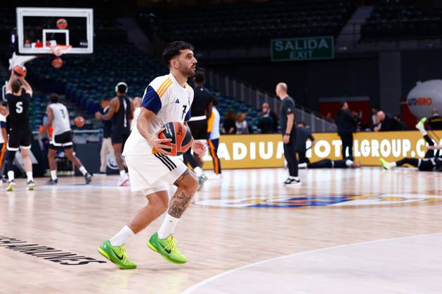 October 10, 2024, Madrid, Madrid, SPAIN: Facundo Campazzo of Real Madrid warms up during the Turkish Airlines EuroLeague, basketball match played between Real Madrid and Partizan Mozzart Bet Belgrade at WiZink Center on October 10, 2024 in Madrid, Spain. Madrid SPAIN - ZUMAa181 20241010_zaa_a181_076 Copyright: xDennisxAgyemanx