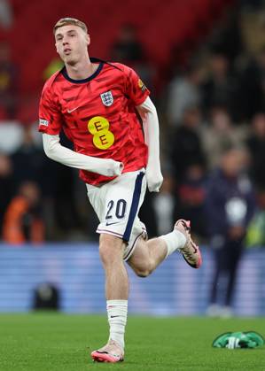 London, England, 10th October 2024. Cole Palmer of England during the UEFA Nations League match at Wembley Stadium, London. Picture credit should read: Paul Terry Sportimage EDITORIAL USE ONLY. No use with unauthorised audio, video, data, fixture lists, club league logos or live services. Online in-match use limited to 120 images, no video emulation. No use in betting, games or single club league player publications. SPI-3369-0068