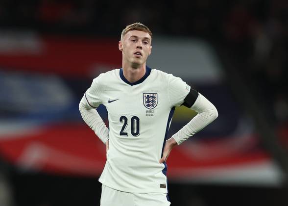 London, England, 10th October 2024. Cole Palmer of England during the UEFA Nations League match at Wembley Stadium, London. Picture credit should read: Paul Terry Sportimage EDITORIAL USE ONLY. No use with unauthorised audio, video, data, fixture lists, club league logos or live services. Online in-match use limited to 120 images, no video emulation. No use in betting, games or single club league player publications. SPI-3369-0110