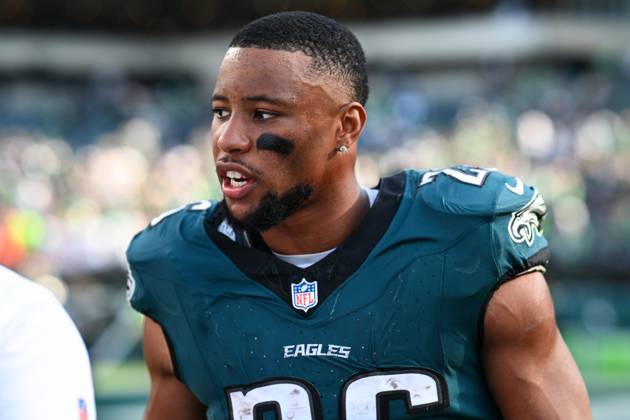 PHILADELPHIA, PA - OCTOBER 13: Philadelphia Eagles running back Saquon Barkley (26) looks on after the game between the Cleveland Browns and Philadelphia Eagles on October 13, 2024 at Lincoln Financial Field in Philadelphia, PA. (Photo by Kyle Ross Icon Sportswire) NFL, American Football Herren, USA OCT 13 Browns at Eagles EDITORIAL USE ONLY Icon241013159