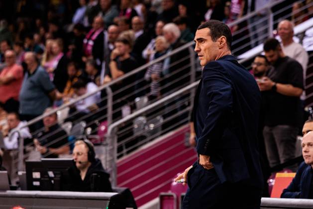 Basketball Champions League, Telekom Baskets Bonn vs AEK Betsson BC, 15 10 2024 Roel Moors Coach Telekom Baskets Bonn Basketball Champions League, Telekom Baskets Bonn vs AEK Betsson BC, Bonn, Telekom Dome on 15 10 2024 Copyright: xBEAUTIFULxSPORTS Wunderlx