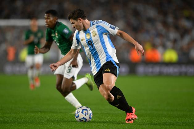 BUENOS AIRES, ARGENTINA - OCTOBER 15: Julian Alvarez of Argentina during the FIFA World Cup, WM, Weltmeisterschaft, Fussball 2026 South American Qualifier match between Argentina and Bolivia at Estadio Mas Monumental Antonio Vespucio Liberti on October 15, 2024 in Buenos Aires, Argentina. Photo by D.Halisz SFSI Argentina v Bolivia - FIFA World Cup 2026 Qualifier Copyright: xDiegoxHalisz SFSIx