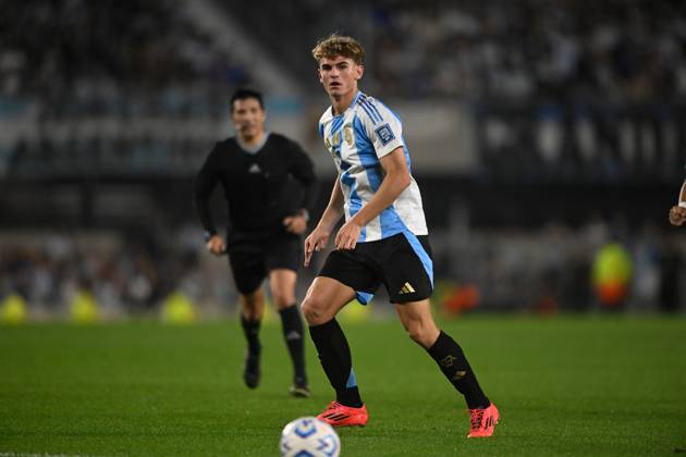 BUENOS AIRES, ARGENTINA - OCTOBER 15: Nico Paz of Argentina during the FIFA World Cup, WM, Weltmeisterschaft, Fussball 2026 South American Qualifier match between Argentina and Bolivia at Estadio Mas Monumental Antonio Vespucio Liberti on October 15, 2024 in Buenos Aires, Argentina. Photo by D.Halisz SFSI Argentina v Bolivia - FIFA World Cup 2026 Qualifier Copyright: xDiegoxHalisz SFSIx
