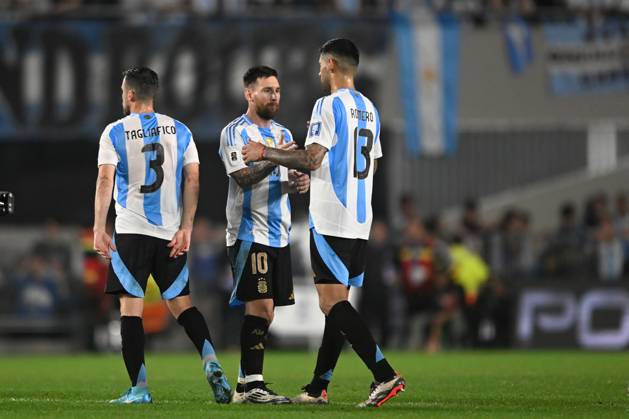 BUENOS AIRES, ARGENTINA - OCTOBER 15: Lionel Messi, Nicolas Tagliafico, Cristian Gabriel Romero of Argentina during the FIFA World Cup, WM, Weltmeisterschaft, Fussball 2026 South American Qualifier match between Argentina and Bolivia at Estadio Mas Monumental Antonio Vespucio Liberti on October 15, 2024 in Buenos Aires, Argentina. Photo by D.Halisz SFSI Argentina v Bolivia - FIFA World Cup 2026 Qualifier Copyright: xDiegoxHalisz SFSIx