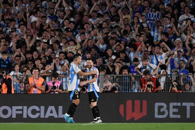 BUENOS AIRES, ARGENTINA - OCTOBER 15: Lautaro Martinez of Argentina celebrates with Lionel Messi after scoring goal during the FIFA World Cup, WM, Weltmeisterschaft, Fussball 2026 South American Qualifier match between Argentina and Bolivia at Estadio Mas Monumental Antonio Vespucio Liberti on October 15, 2024 in Buenos Aires, Argentina. Photo by D.Halisz SFSI Argentina v Bolivia - FIFA World Cup 2026 Qualifier Copyright: xDiegoxHalisz SFSIx