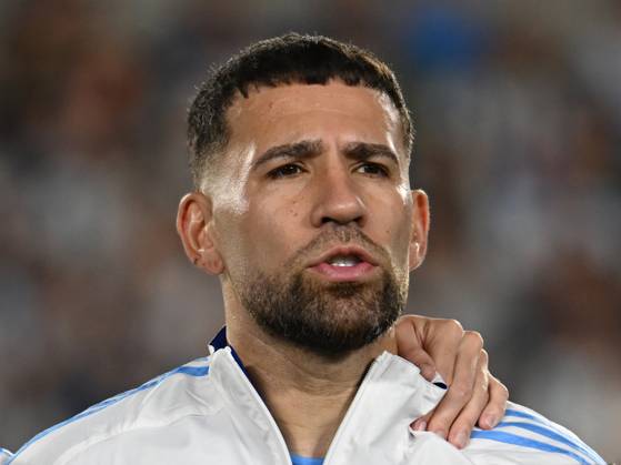 BUENOS AIRES, ARGENTINA - OCTOBER 15: Nicolas Otamendi of Argentina previous a match between Argentina Vs Bolivia as part of World Cup 2026 Qualifiers at Estadio Mas Monumental on October 15, 2024 in BuenosAires, Argentina. Buenos Aires Buenos Aires Argentina Copyright: xIMAGOx xPhotoCero5x xLucianoxBisbalxPhotoCero5x
