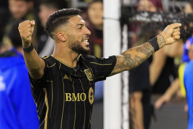 October 19, 2024, Los Angeles, California, USA: Denis Bouanga 99 of the Los Angeles Football Club celebrates after reaching 1 on the Western Conference standings after winning their regular season MLS, Fussball Herren, USA match against the San Jose Earthquakes on Saturday October 19, 2024 at the BMO Stadium in Los Angeles, California. LAFC defeats Earthquakes, 3-1. JAVIER ROJAS PI Los Angeles USA - ZUMAp124 20241019_zaa_p124_064 Copyright: xJavierxRojasx