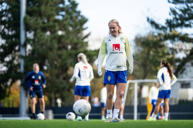 241022 Matilda Vinberg of the Swedish women s national football team during a training session on October 22, 2024 in Luxembourg Photo Mathias Bergeld BILDBYRAN code MB MB0985 fotboll football soccer fotball em kval kval uefa womens euro qualifier qualifier träning practice training sverige sweden dam bbeng Copyright: MATHIASxBERGELD BB241022MB009
