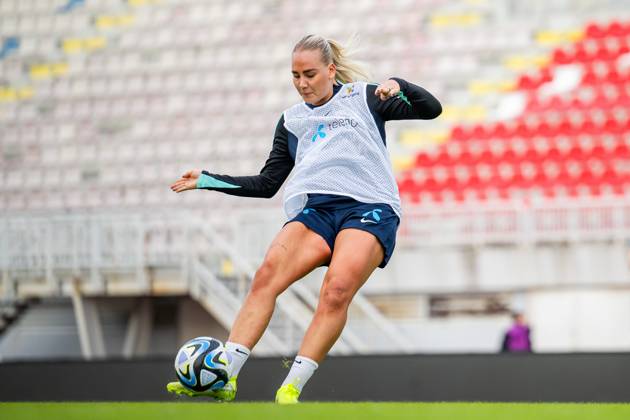 241024 Cathinka Tandberg of the Norwegian women s national football team during a training session on October 24, 2024 in Shkodar Photo Vegard Grott BILDBYRAN kod VG VG0679 bbeng fotboll football soccer fotball norge norway women dam uefa euro qualifier em kvalifisering kvinner em kvalik em kval träning practice training trening Copyright: VEGARDxGRoTT BB241024VG010