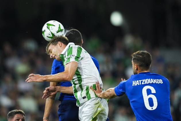 October 24, 2024, Sevilla, Sevilla, SPAIN: Diego Llorente of Real Betis in action during the UEFA Conference League, football match played between Real Betis and FC Copenhague at Benito Villamarin stadium on October 24, 2024, in Sevilla, Spain. Sevilla SPAIN - ZUMAa181 20241024_zaa_a181_196 Copyright: xJoaquinxCorcherox