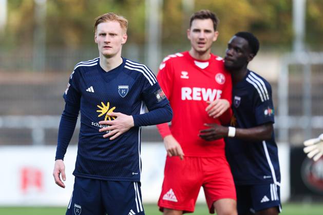 26 10 2024, Soccer, Men, Regionalliga Nord, Matchday 16, FC Eintracht Norderstedt BSV Kickers Emden Pascal Steinwender blue 7 BSV Kickers Emden