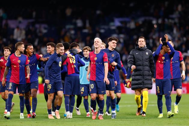 October 26, 2024, Madrid, Madrid, SPAIN: Players of FC Barcelon celebrate the victory during the Spanish League, LaLiga EA Sports, football match played between Real Madrid and FC Barcelona, Barca at Santiago Bernabeu stadium on October 26, 2024, in Madrid, Spain. Madrid SPAIN - ZUMAa181 20241026_zaa_a181_302 Copyright: xDennisxAgyemanx