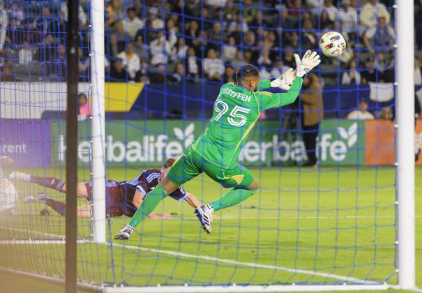October 26, 2024, Los Angeles, California, USA: Goalkeeper, Zackary Steffan 95 of the Colorado Rapids blocks the ball during the Audi 2024 MLS, Fussball Herren, USA Cup Playoffs Round One Game 1 of 3 against the LA Galaxy on Saturday October 26, 2024 at Dignity Health Sports Park Stadium in Carson, California. The Galaxy defeats Rapids, 5-0. JAVIER ROJAS PI Los Angeles USA - ZUMAp124 20241026_zaa_p124_062 Copyright: xJavierxRojasx