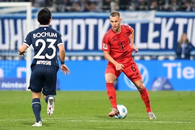 Joshua Kimmich FC Bayern Muenchen in action, on the ball, single action during the Bundesliga 1 match between VfL Bochum 1848 and FC Bayern München, Vonovia Ruhrstadion on October 27, 2024 in Bochum, Germany Photo by Ralf Treese DeFodi Images Joshua Kimmich FC Bayern Muenchen controls the ball during the Bundesliga match between VfL Bochum 1848 and FC Bayern München at Vonovia Ruhrstadion on October 27, 2024 in Bochum, Germany Photo by Ralf Treese DeFodi Images DFL regulations prohibit any use of photographs as image sequences and or quasi video not used in POL SRB CRO FRA GBR NED ITA USA Defodi 521 BOCFCB20241027 160 Defodi-521 not used in POL SRB CRO FRA GBR NED ITA USA DFL regulations prohibit any use of photographs as image sequences and or quasi-video.