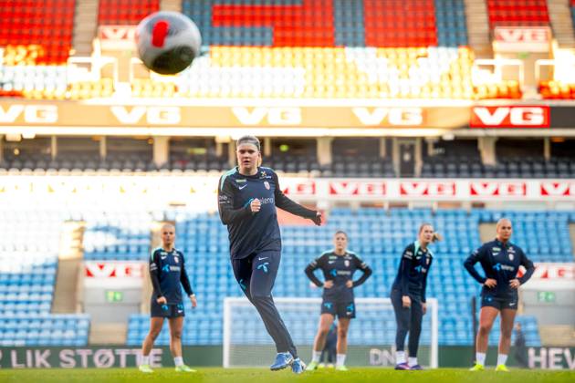 241028 Signe Gaupset of the Norwegian women s national football team during a training session on October 28, 2024 in Oslo Photo Vegard Grott BILDBYRAN kod VG VG0682 bbeng fotboll football soccer fotball norge norway women dam uefa euro qualifier em kvalifisering kvinner em kvalik em kval träning practice training trening  Copyright: VEGARDxGRoTT BB241028VG011