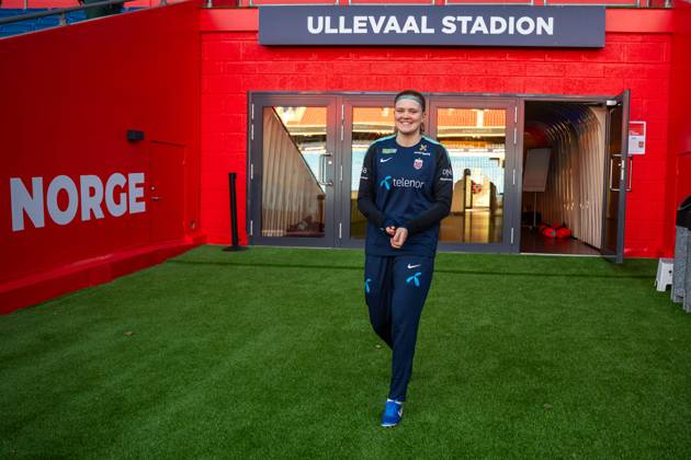 241028 Signe Gaupset of the Norwegian women s national football team ahead of a training session on October 28, 2024 in Oslo Photo Vegard Grott BILDBYRAN kod VG VG0682 bbeng fotboll football soccer fotball norge norway women dam uefa euro qualifier em kvalifisering kvinner em kvalik em kval träning practice training trening  Copyright: VEGARDxGRoTT BB241028VG019