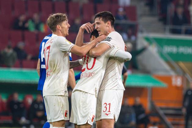 Goal celebration, cheers after his goal for 1 0 by Kristijan JakiÄ‡ FC Augsburg , Goal scorers Alexis Claude Maurice FC Augsburg and Keven Schlotterbeck FC Augsburg v l, FC Augsburg vs FC FC Schalke 04, Football, DFB Pokal, 2 Runde, 29 10 2024 DFB regulations prohibit any use of photographs as image sequences and or quasi video Augsburg Bayern Germany Copyright: xkolbert-press PeterxFastlx