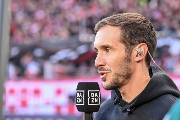 Coach Julian Schuster SC Freiburg Looks on during the Bundesliga match between SC Freiburg and 1 FSV Mainz 05, Europa Park Stadium on November 03, 2024 in Freiburg, Germany Photo by Harry Langer DeFodi Images Coach Julian Schuster SC Freiburg Looks on during the Bundesliga match between SC Freiburg and 1 FSV Mainz 05 at Europa Park Stadium on November 3, 2024 in Freiburg, Germany Photo by Harry Langer DeFodi Images DFL regulations prohibit any use of photographs as image sequences and or quasi video not used in POL SRB CRO FRA GBR NED ITA USA Defodi 541 SCFFSVV20241103 002 Defodi-541 not used in POL SRB CRO FRA GBR NED ITA USA DFL regulations prohibit any use of photographs as image sequences and or quasi-video.