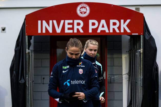 241128 Ada Hegerberg of the Norwegian women s national football team during a training session on November 28, 2024 in Larne Photo Marius Simensen BILDBYRAN COP 238 bbeng dam football fotball fotboll norge norway practice soccer training trening träning uefa women s euro qualifier  Copyright: MARIUSxSIMENSEN BB241128BB610