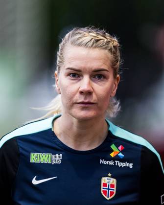 241128 Ada Hegerberg of the Norwegian women s national football team during a training session on November 28, 2024 in Larne Photo Marius Simensen BILDBYRAN COP 238 bbeng dam football fotball fotboll norge norway practice soccer training trening träning uefa women s euro qualifier  Copyright: MARIUSxSIMENSEN BB241128BB617