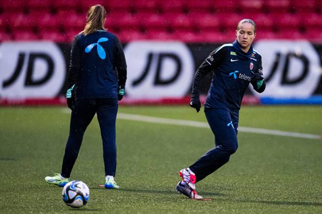 241128 Guro Reiten of the Norwegian women s national football team during a training session on November 28, 2024 in Larne Photo Marius Simensen BILDBYRAN COP 238 bbeng dam football fotball fotboll norge norway practice soccer training trening träning uefa women s euro qualifier Copyright: MARIUSxSIMENSEN BB241128ZO004