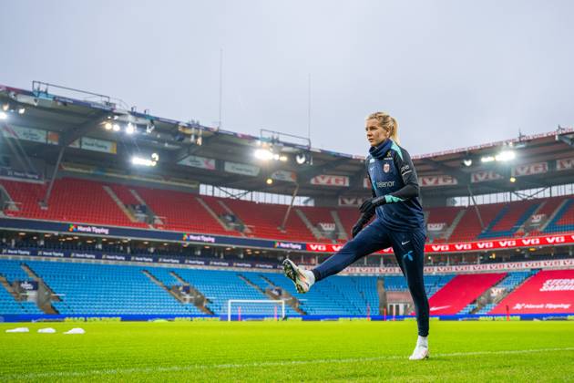 241202 Ada Hegerberg of the Norwegian women s national football team during a training session on December 2, 2024 in Oslo Photo Vegard Grott BILDBYRAN kod VG VG0699 bbeng fotboll football soccer fotball norge norway women dam uefa euro qualifier em kvalifisering kvinner em kvalik em kval träning practice training trening  Copyright: VEGARDxGRoTT BB241202VG023