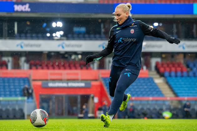 241202 Cathinka Tandberg of the Norwegian women s national football team during a training session on December 2, 2024 in Oslo Photo Vegard Grott BILDBYRAN kod VG VG0699 bbeng fotboll football soccer fotball norge norway women dam uefa euro qualifier em kvalifisering kvinner em kvalik em kval träning practice training trening Copyright: VEGARDxGRoTT BB241202VG032