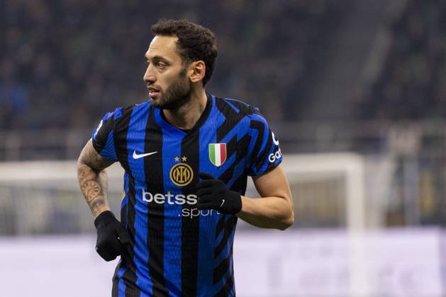 FC Internazionale V Parma Calcio - Serie A Hakan Calhanoglu plays during the Serie A match between FC Internazionale and Parma Calcio at Stadio Giuseppe Meazza in Milano, Italy, on December 6, 2024. Milano Milano Italy Copyright: xMairoxCinquettix originalFilename:cinquetti-fcintern241206_npgPL