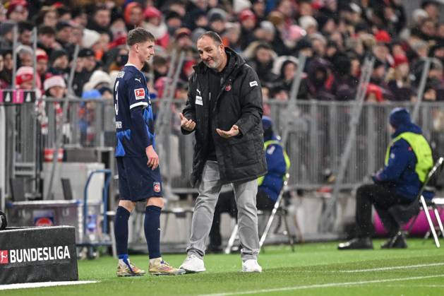 Coach Frank Schmidt 1 FC Heidenheim gestures during the Bundesliga match between FC Bayern München and 1 FC Heidenheim 1846 at Allianz Arena on December 07, 2024 in Munich, Germany, Germany Photo by Harry Langer DeFodi Images Coach Frank Schmidt 1 FC Heidenheim gestures during the Bundesliga match between FC Bayern München and 1 FC Heidenheim 1846 at Allianz Arena on December 7, 2024 in Munich, Germany Photo by Harry Langer DeFodi Images DFL regulations prohibit any use of photographs as image sequences and or quasi video Defodi 541 FCBFCH20241207 049 Defodi-541 DFL regulations prohibit any use of photographs as image sequences and or quasi-video.