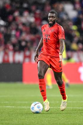 Dayot Upamecano FC Bayern Muenchen in action, on the ball, individual action during the Bundesliga 1 match between FC Bayern München and 1 FC Heidenheim 1846, Allianz Arena on December 07, 2024 in Munich, Germany Photo by Harry Langer DeFodi Images Dayot Upamecano FC Bayern Muenchen controls the Ball during the Bundesliga match between FC Bayern München and 1 FC Heidenheim 1846 at Allianz Arena on December 7, 2024 in Munich, Germany Photo by Harry Langer DeFodi Images DFL regulations prohibit any use of photographs as image sequences and or quasi video Defodi 541 FCBFCH20241207 069 Defodi-541 DFL regulations prohibit any use of photographs as image sequences and or quasi-video.