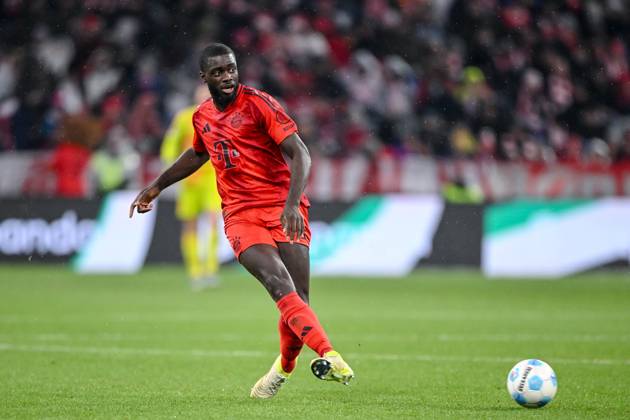 Dayot Upamecano FC Bayern Muenchen in action, on the ball, individual action during the Bundesliga 1 match between FC Bayern München and 1 FC Heidenheim 1846, Allianz Arena on December 07, 2024 in Munich, Germany Photo by Harry Langer DeFodi Images Dayot Upamecano FC Bayern Muenchen controls the Ball during the Bundesliga match between FC Bayern München and 1 FC Heidenheim 1846 at Allianz Arena on December 7, 2024 in Munich, Germany Photo by Harry Langer DeFodi Images DFL regulations prohibit any use of photographs as image sequences and or quasi video Defodi 541 FCBFCH20241207 231 Defodi-541 DFL regulations prohibit any use of photographs as image sequences and or quasi-video.